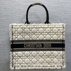 Dior Shopping Bags